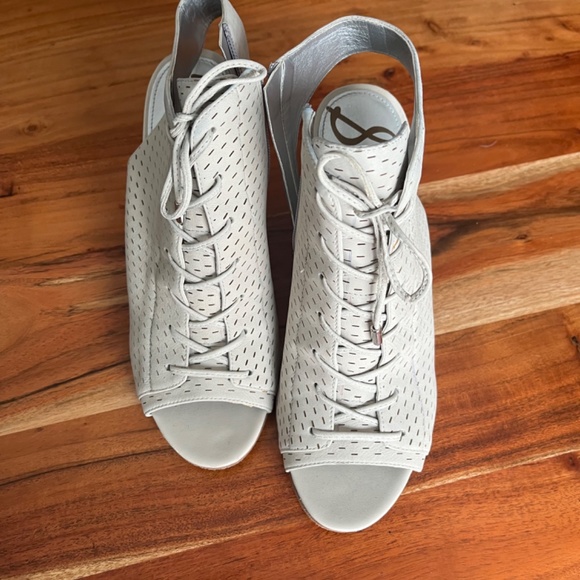 Leather sandals size 9 - Picture 2 of 4